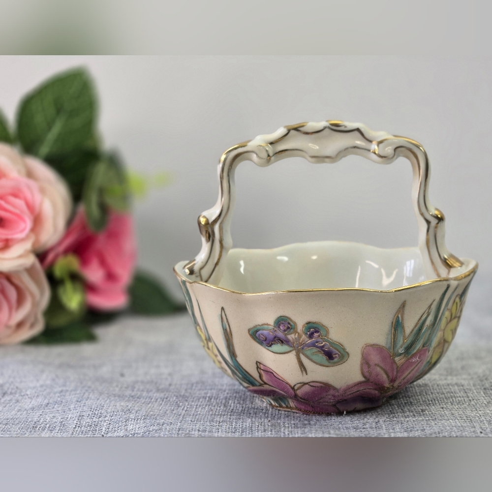 Vintage Scalloped Bowl Spring Floral Pattern & Gold Accents, Butterfly, Japan